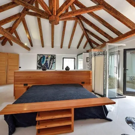 Jardin By Guide Vila Tkon