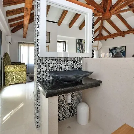 Jardin By Guide Vila *