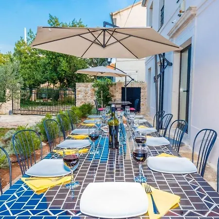 Jardin By Guide Vila