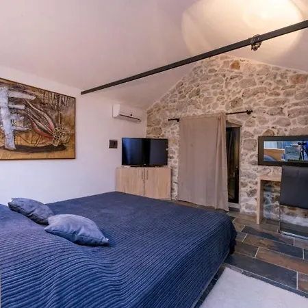 Vila Jardin By Guide Tkon