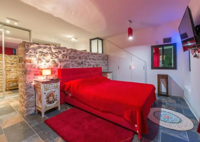 Jardin By Guide * Tkon