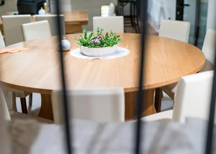 Jardin By Guide Vila Tkon