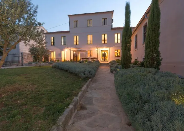 Villa Jardin By Guide Tkon