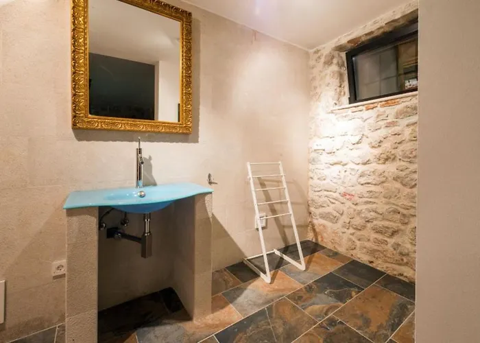 Jardin By Guide * Tkon